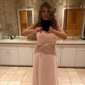 Meet your Posher, Danielle